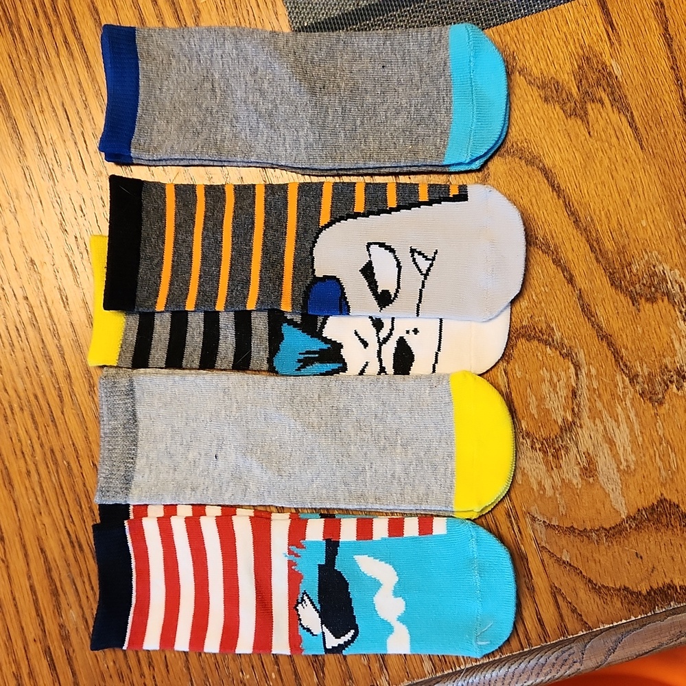 4 pairs (mix match) toddler socks